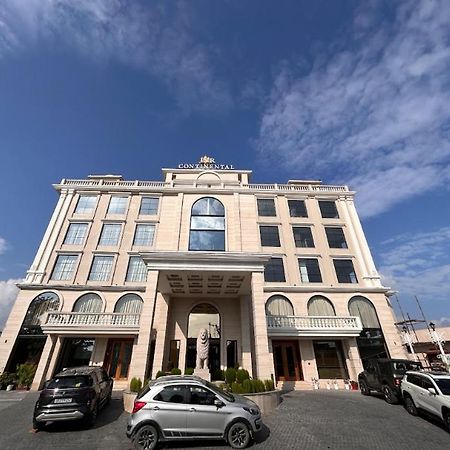 Hotel Jsr Continental Dehradún Kültér fotó