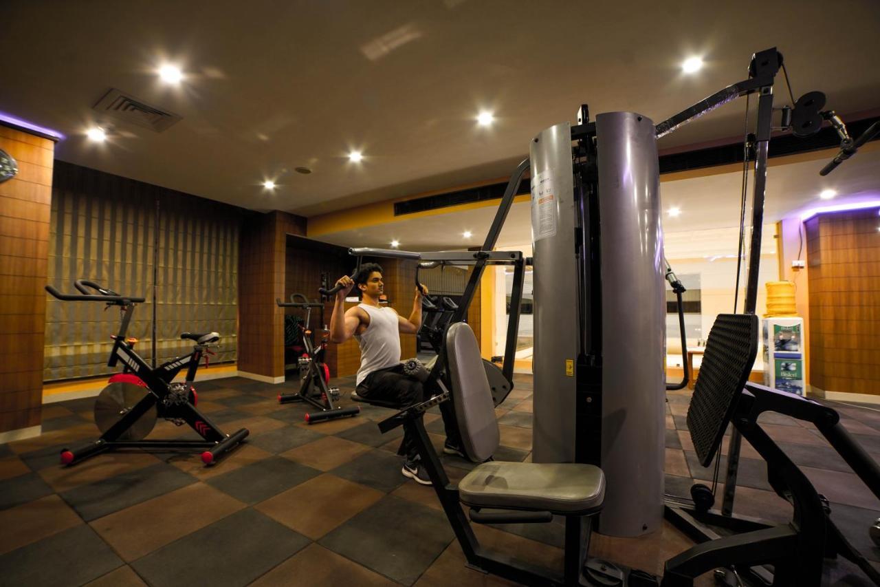 Hotel Jsr Continental Dehradún Kültér fotó